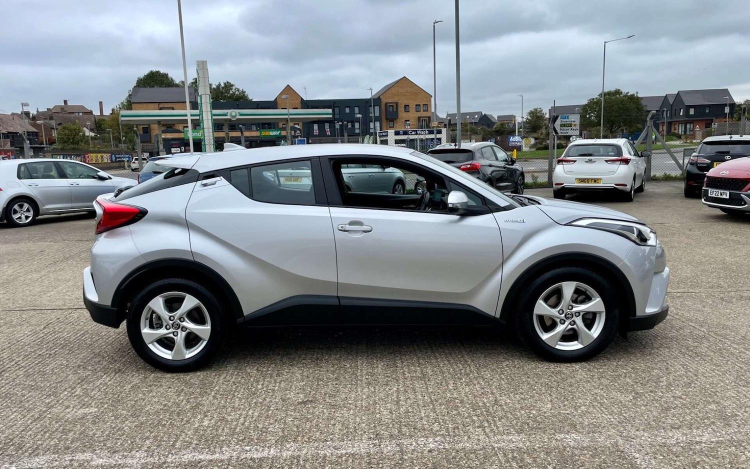 Used Toyota C-HR 2017 for sale - 76922525: Photo 10