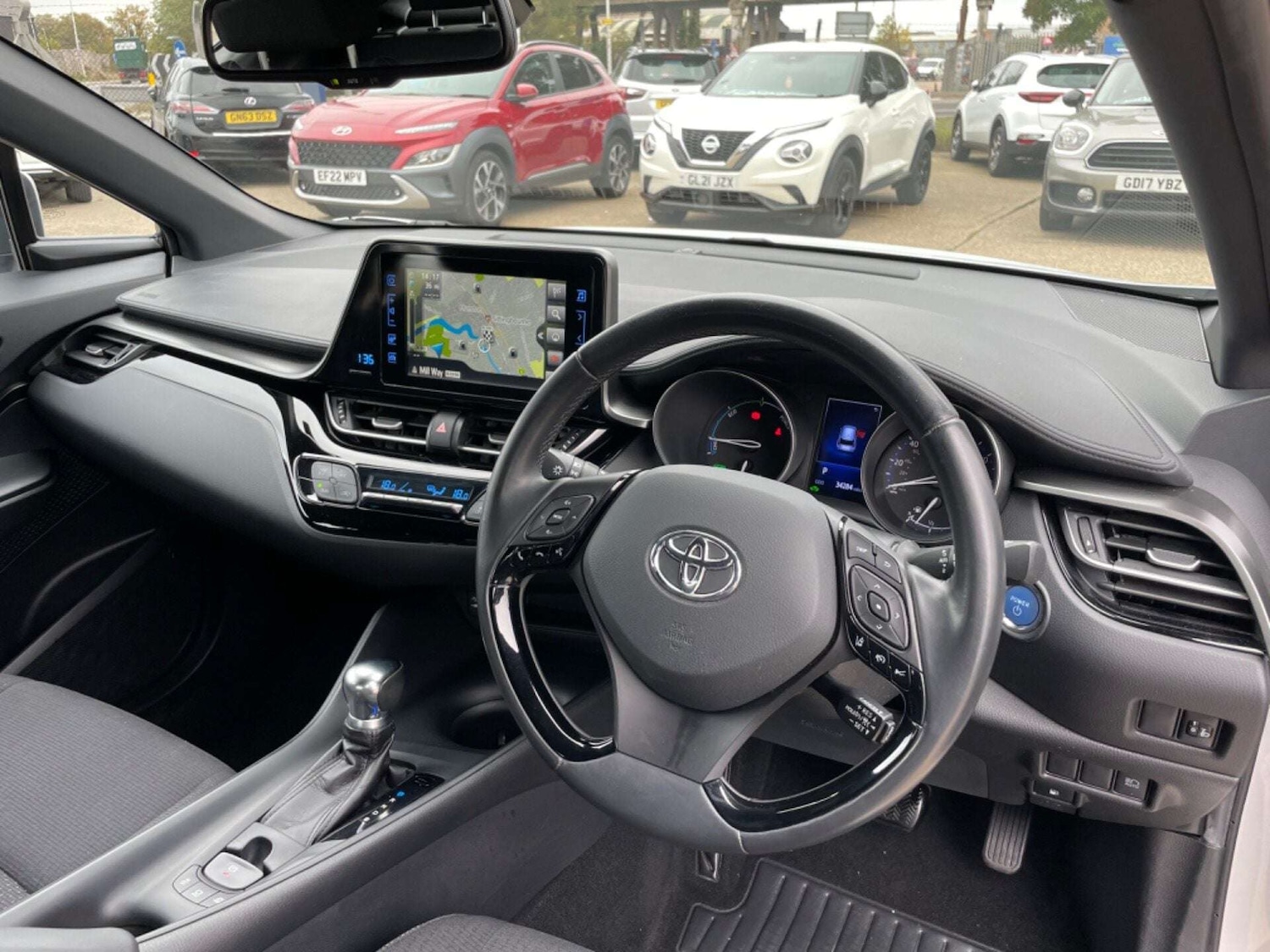 Used Toyota C-HR 2017 for sale - 76922525: Photo 17