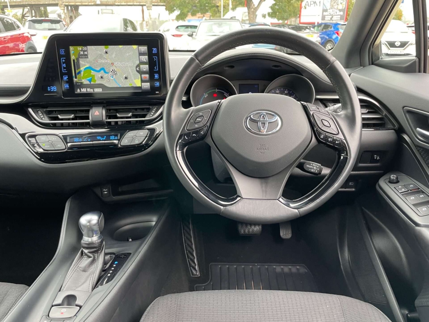 Used Toyota C-HR 2017 for sale - 76922525: Photo 18