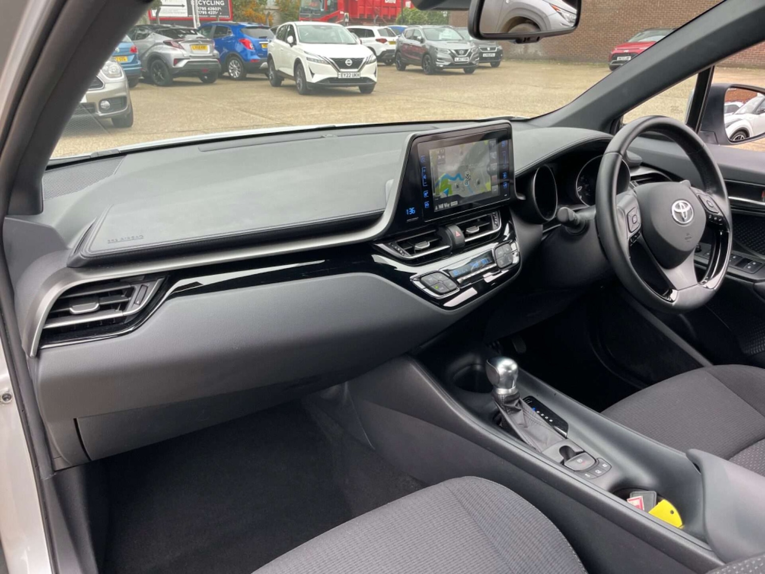 Used Toyota C-HR 2017 for sale - 76922525: Photo 30