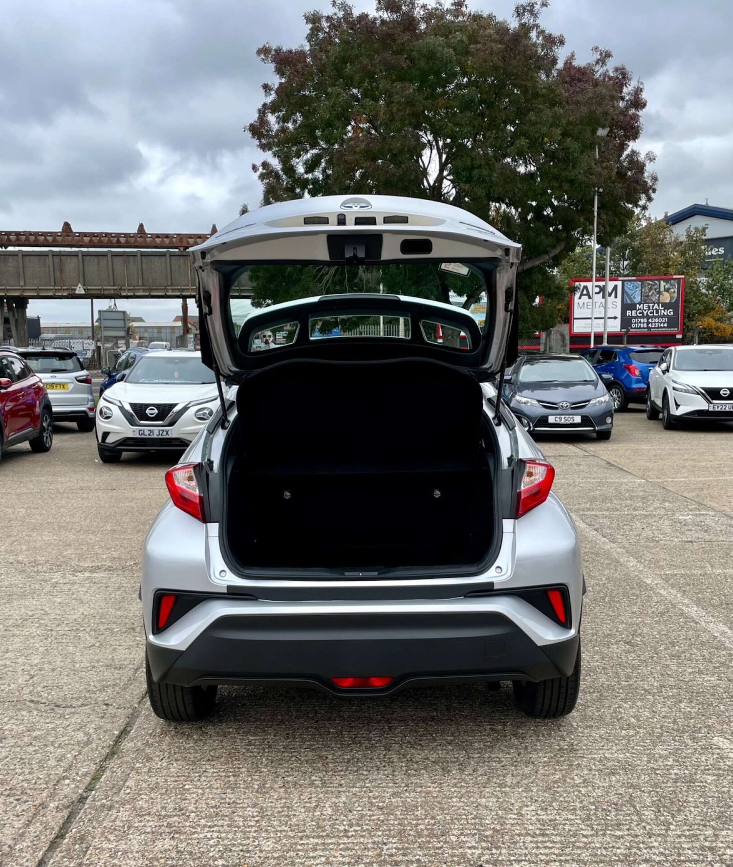 Used Toyota C-HR 2017 for sale - 76922525: Photo 57