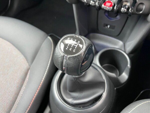 Used MINI Hatch 2018 for sale - 74816752: Photo 37