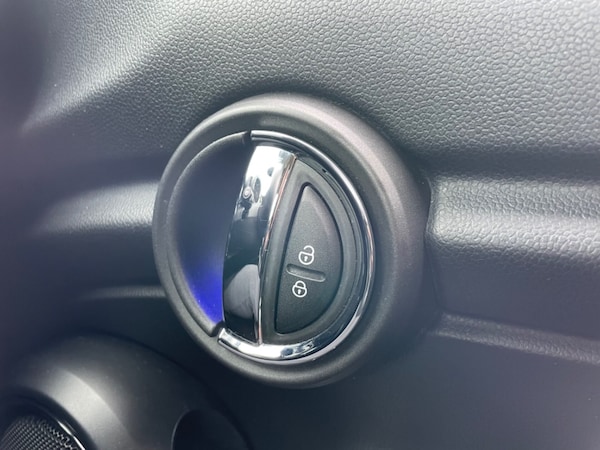 Used MINI Hatch 2018 for sale - 74816752: Photo 45