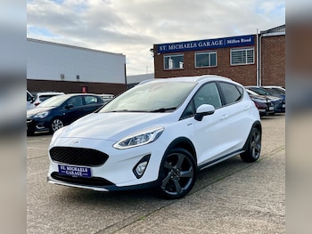 Used Ford Fiesta 2018 for sale - 76588309: Photo