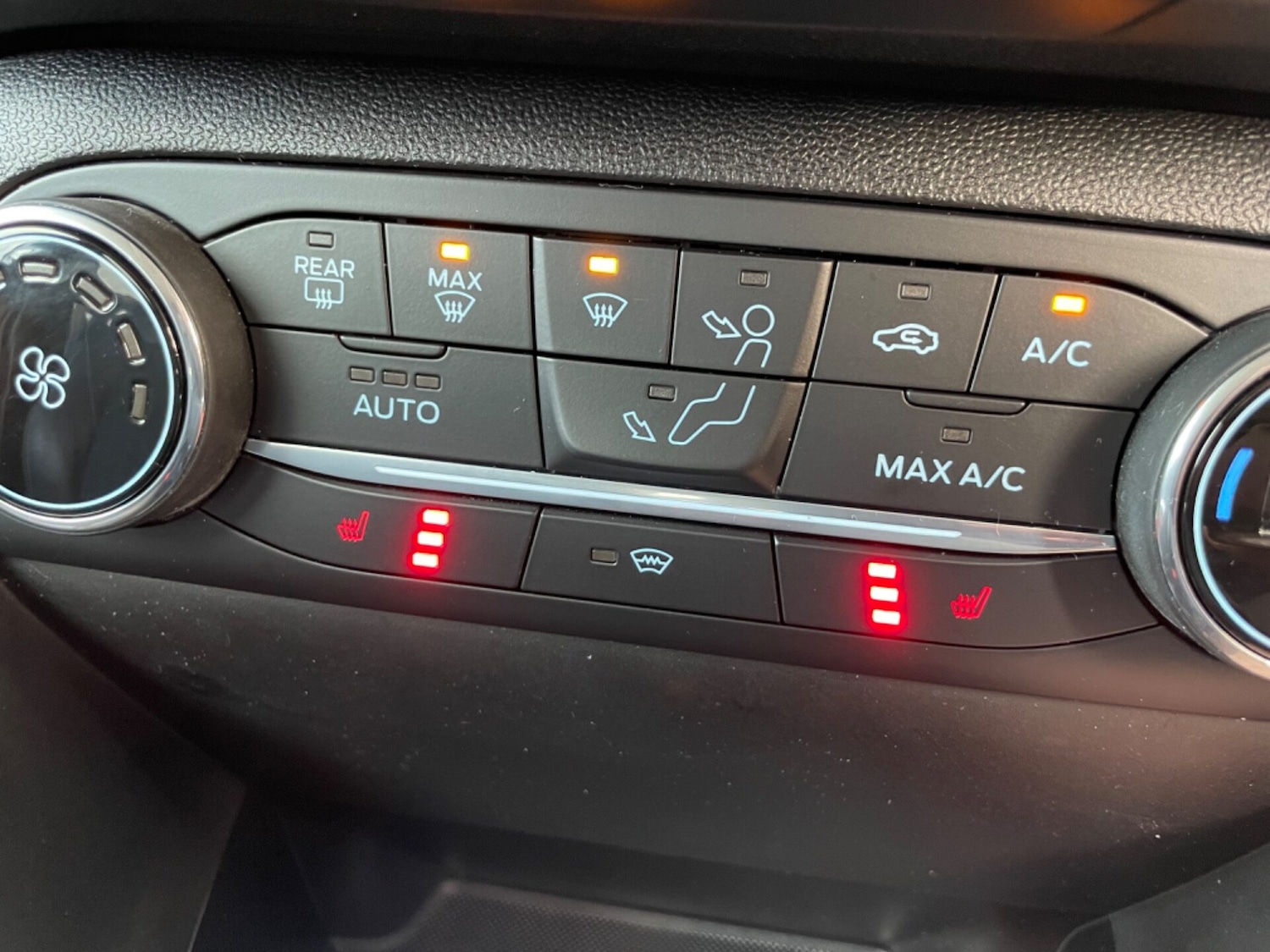 Used Ford Fiesta 2018 for sale - 76588309: Photo 44