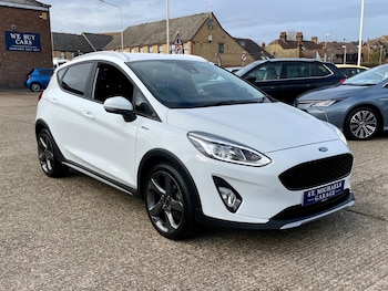 Used Ford Fiesta 2018 for sale - 76588309: Photo