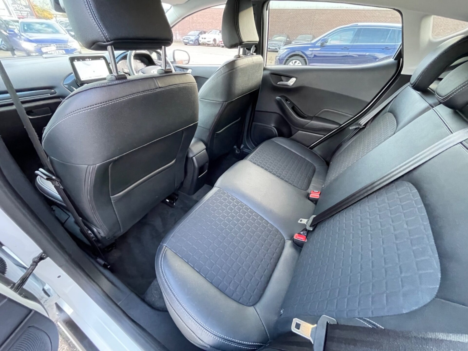 Used Ford Fiesta 2018 for sale - 76588309: Photo 60