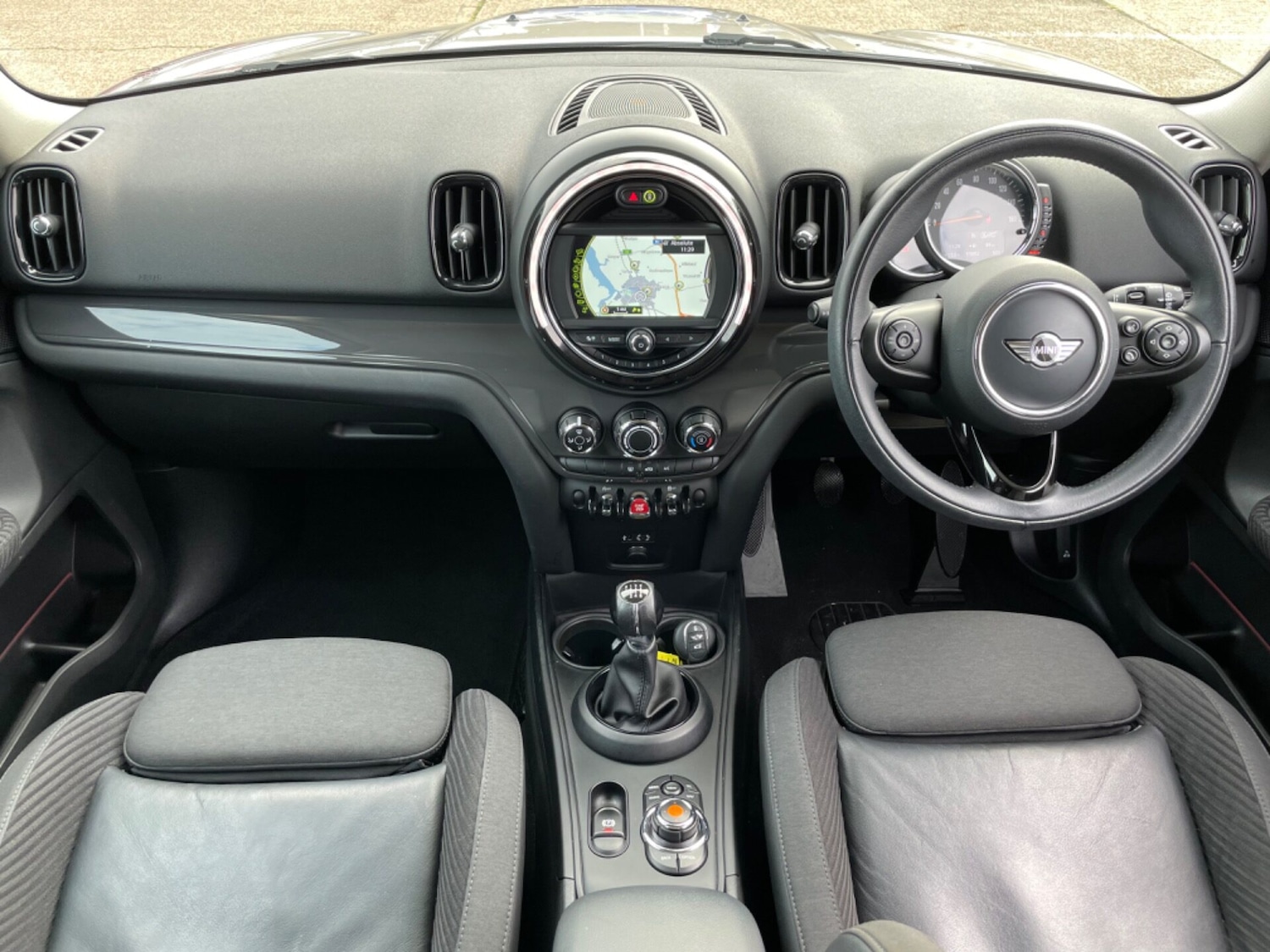 Used MINI Countryman 2017 for sale - 76334349: Photo 2