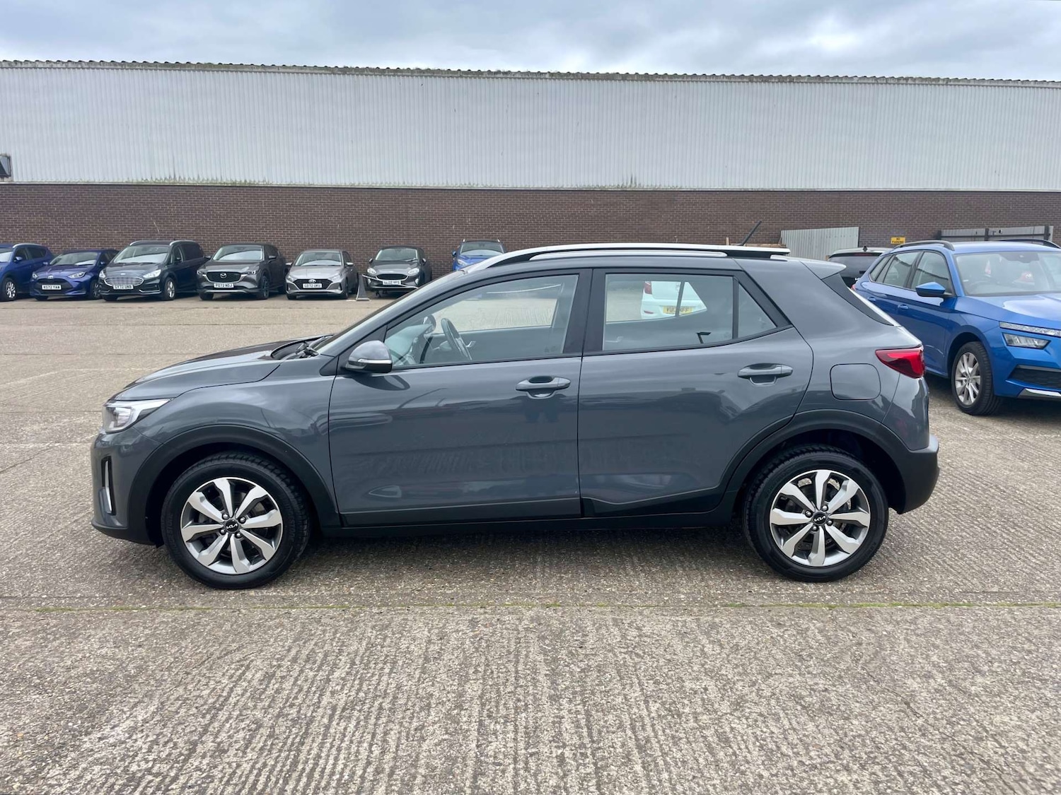 Used Kia Stonic 2023 for sale - 78097407: Photo 11