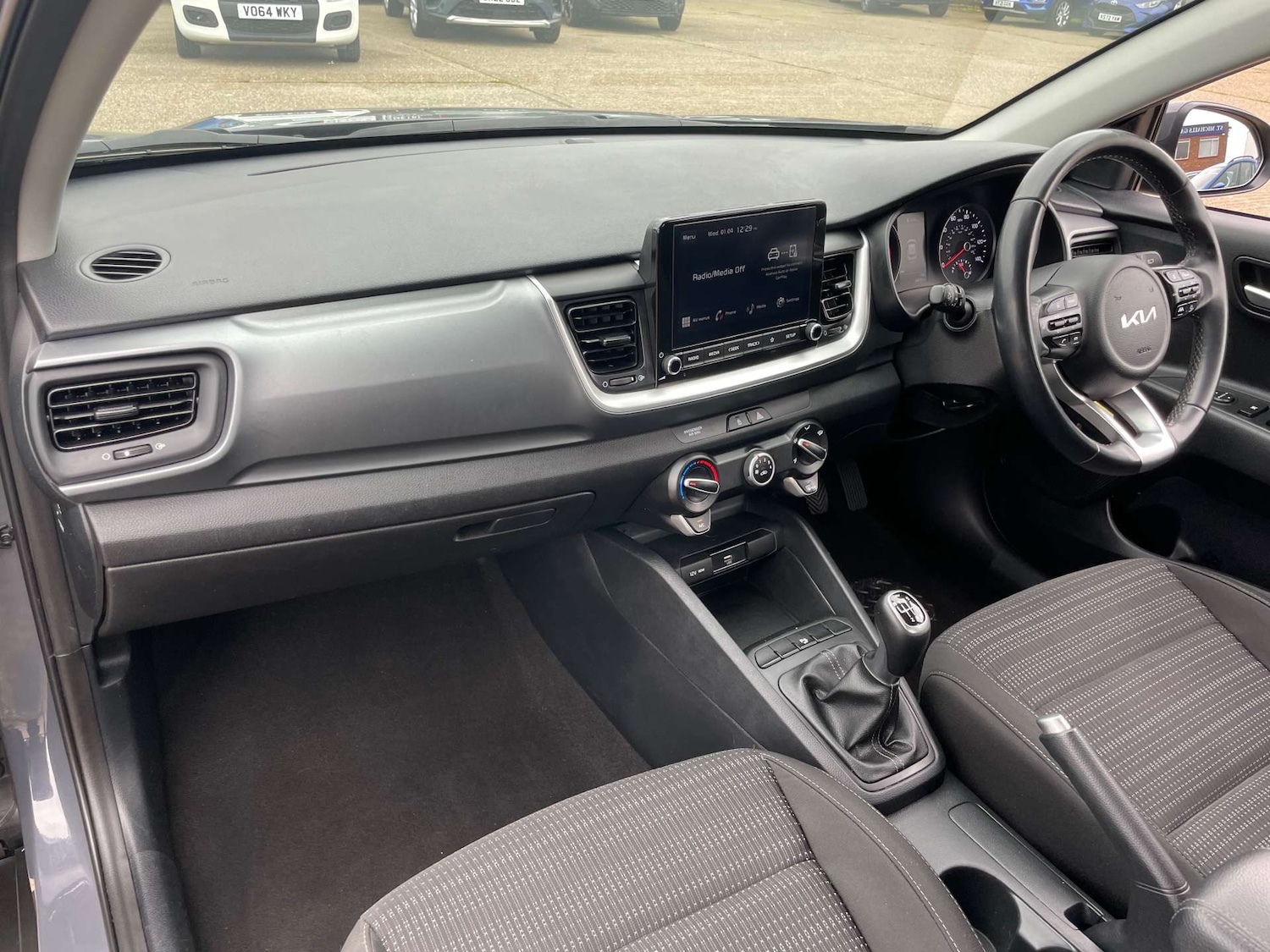 Used Kia Stonic 2023 for sale - 78097407: Photo 28