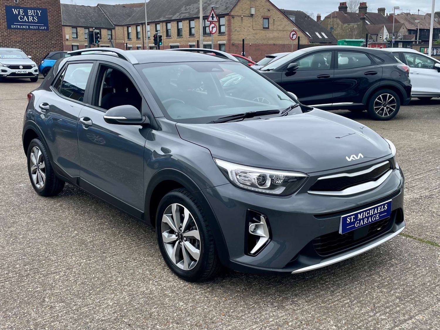 Used Kia Stonic 2023 for sale - 78097407: Photo 4