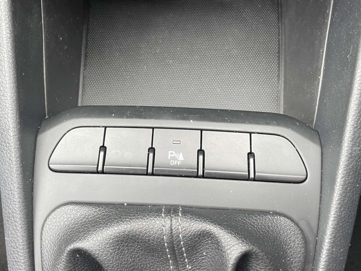 Used Kia Stonic 2023 for sale - 78097407: Photo 43