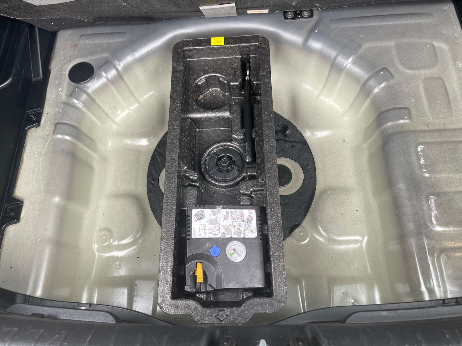 Used Kia Stonic 2023 for sale - 78097407: Photo 56