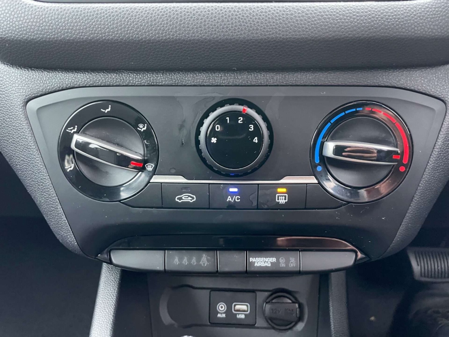 Used Hyundai i20 2018 for sale - 76957754: Photo 32