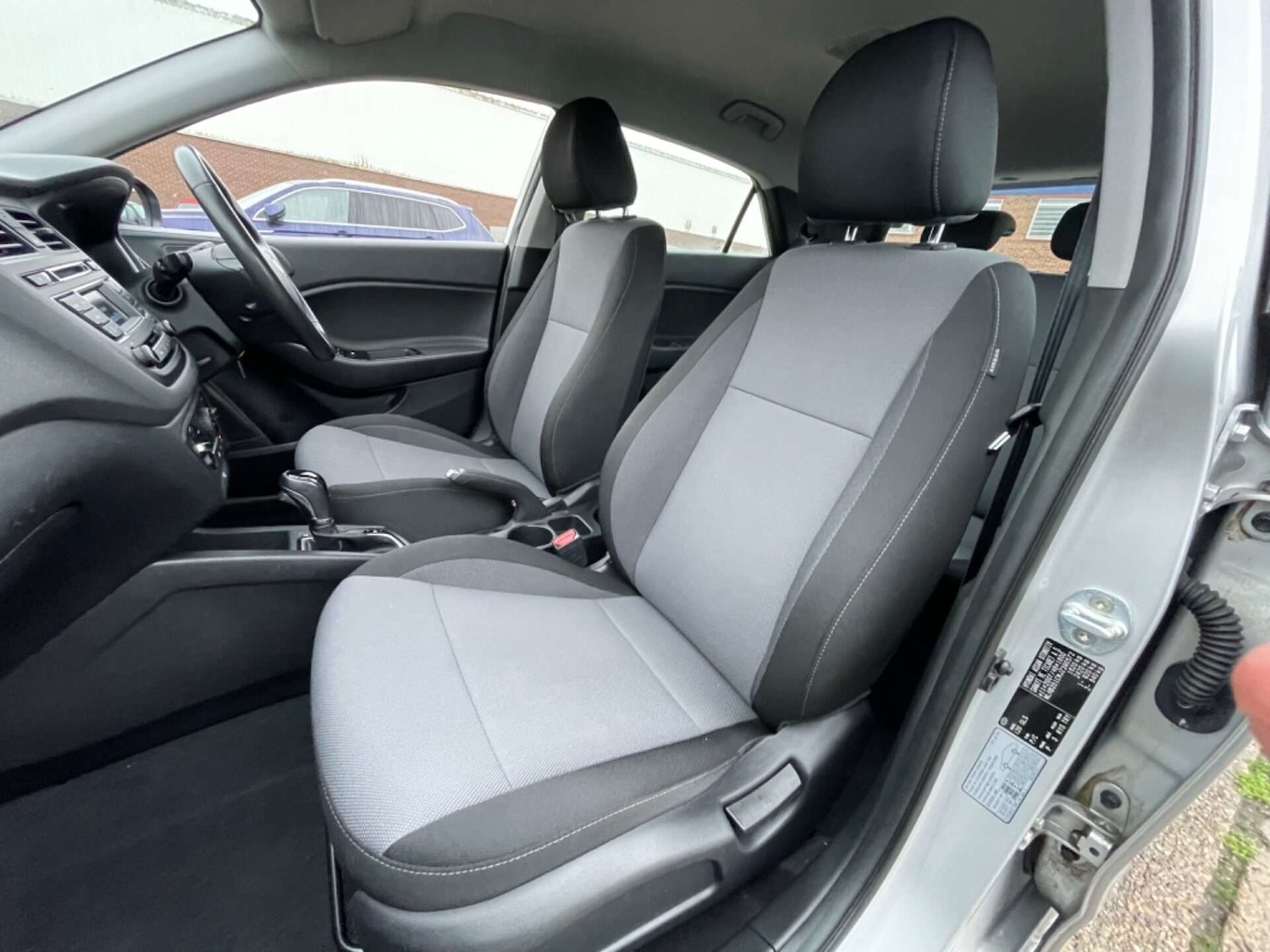 Used Hyundai i20 2018 for sale - 76957754: Photo 43