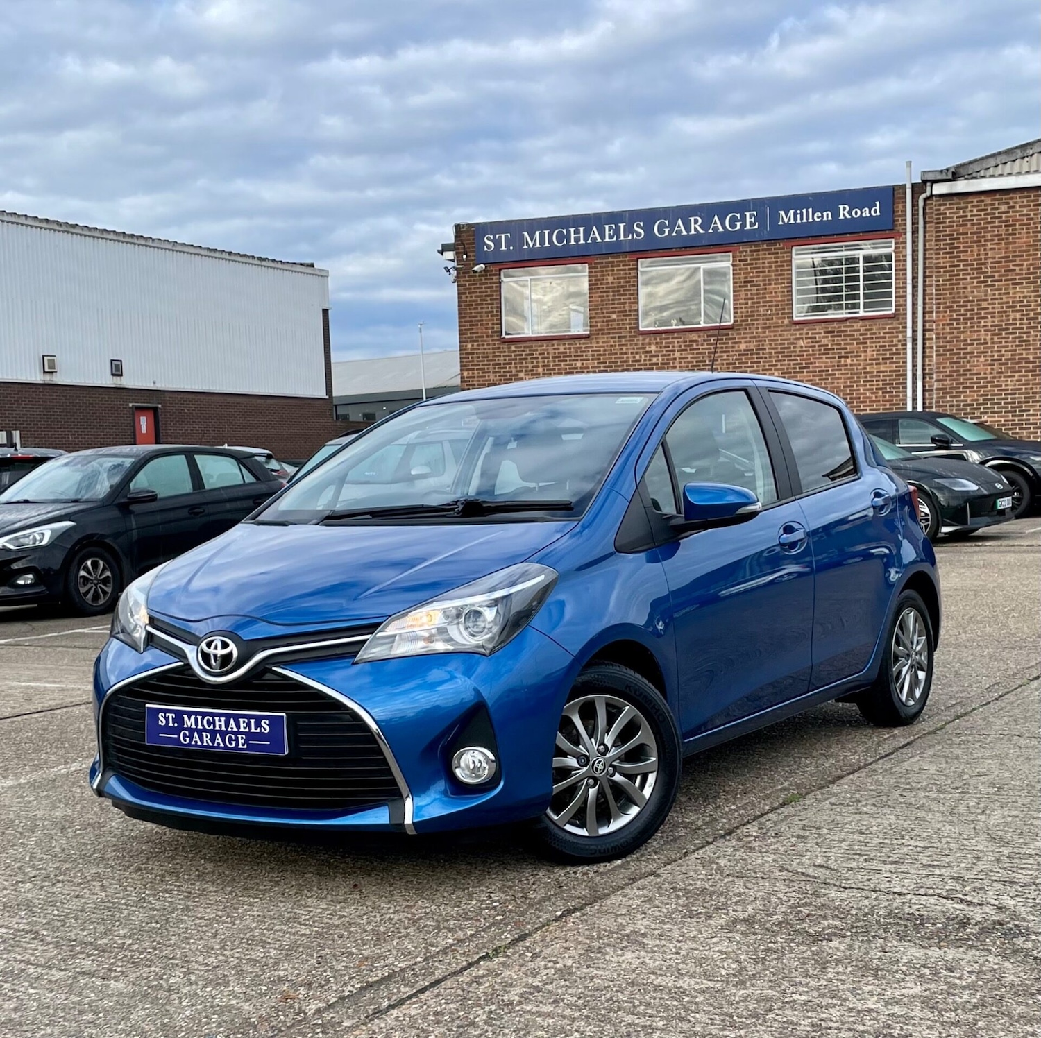 Used Toyota Yaris 2016 for sale - 76287040: Photo 1