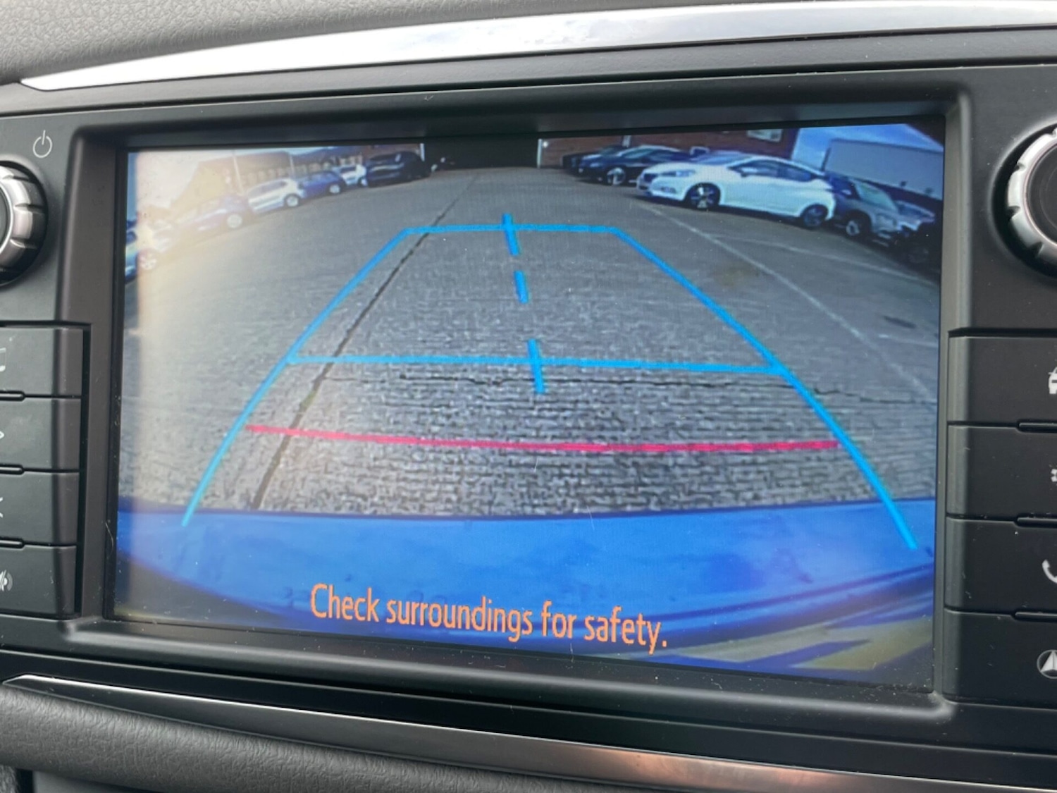 Used Toyota Yaris 2016 for sale - 76287040: Photo 33