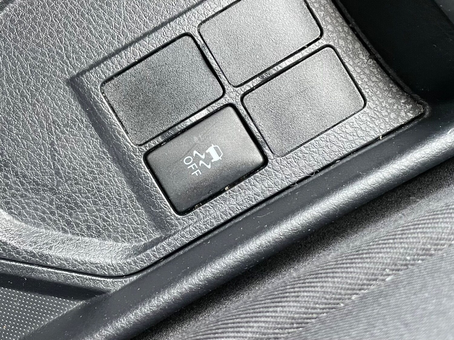 Used Toyota Yaris 2016 for sale - 76287040: Photo 38