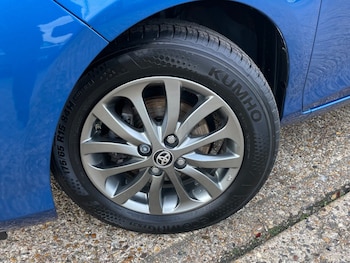 Used Toyota Yaris 2016 for sale - 76287040: Photo