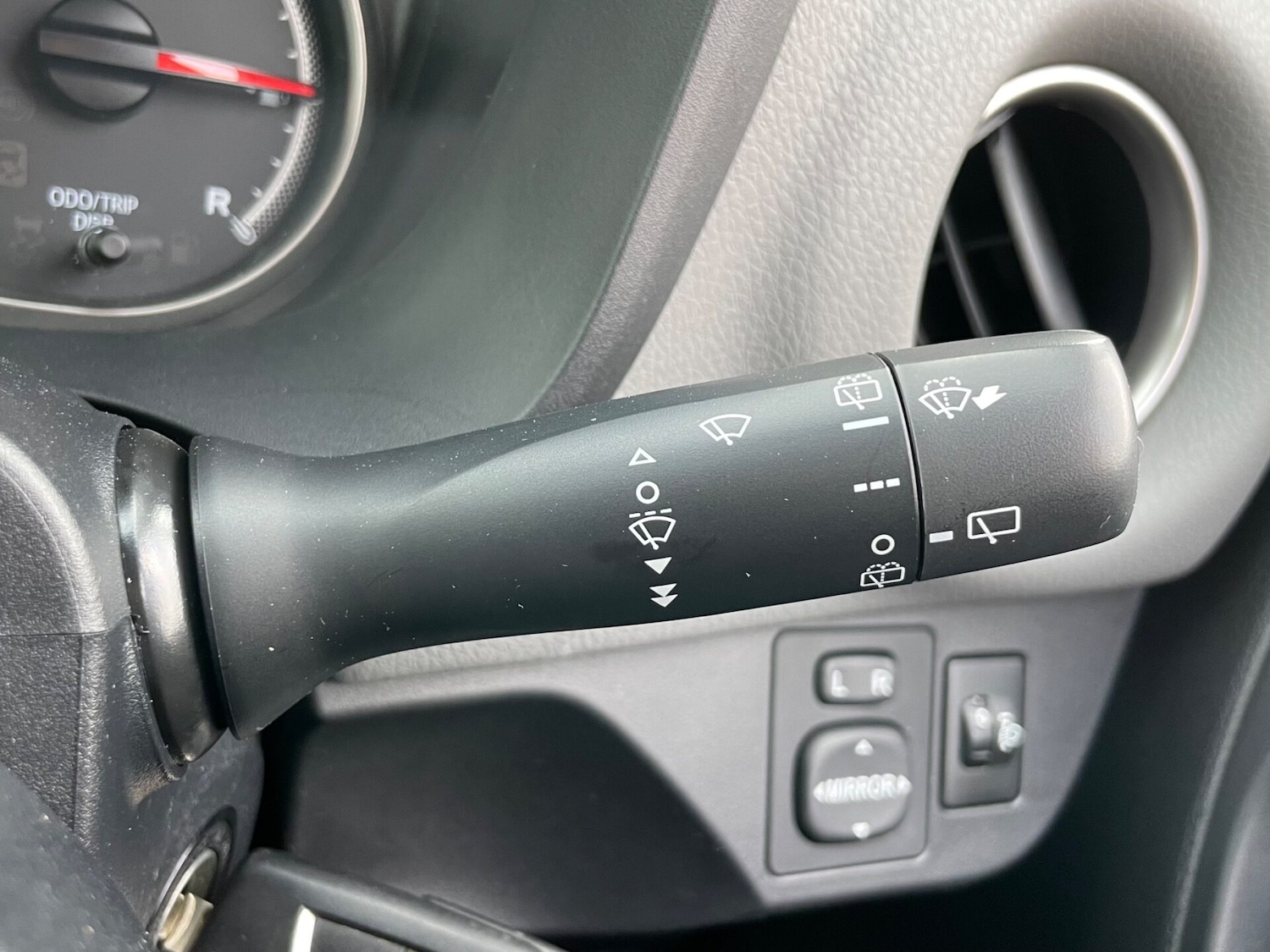 Used Toyota Yaris 2016 for sale - 76287040: Photo 42