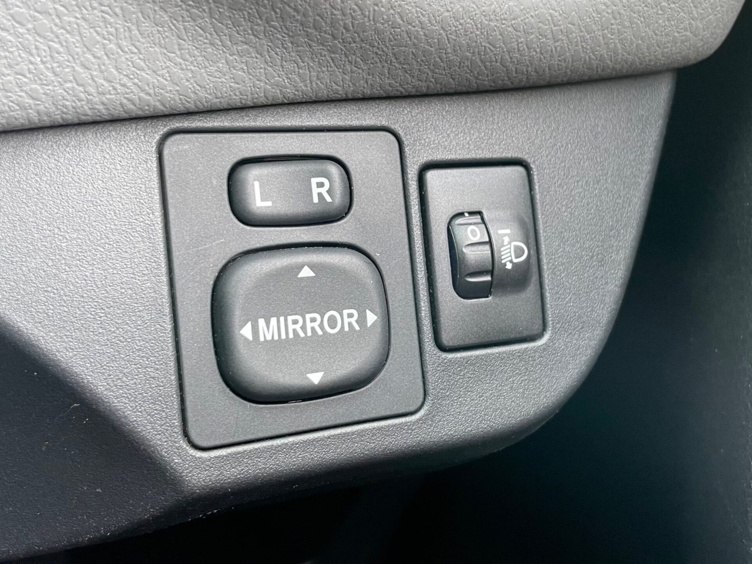 Used Toyota Yaris 2016 for sale - 76287040: Photo 44