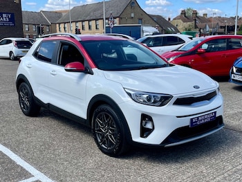 Used Kia Stonic 2020 for sale - 78456066: Photo