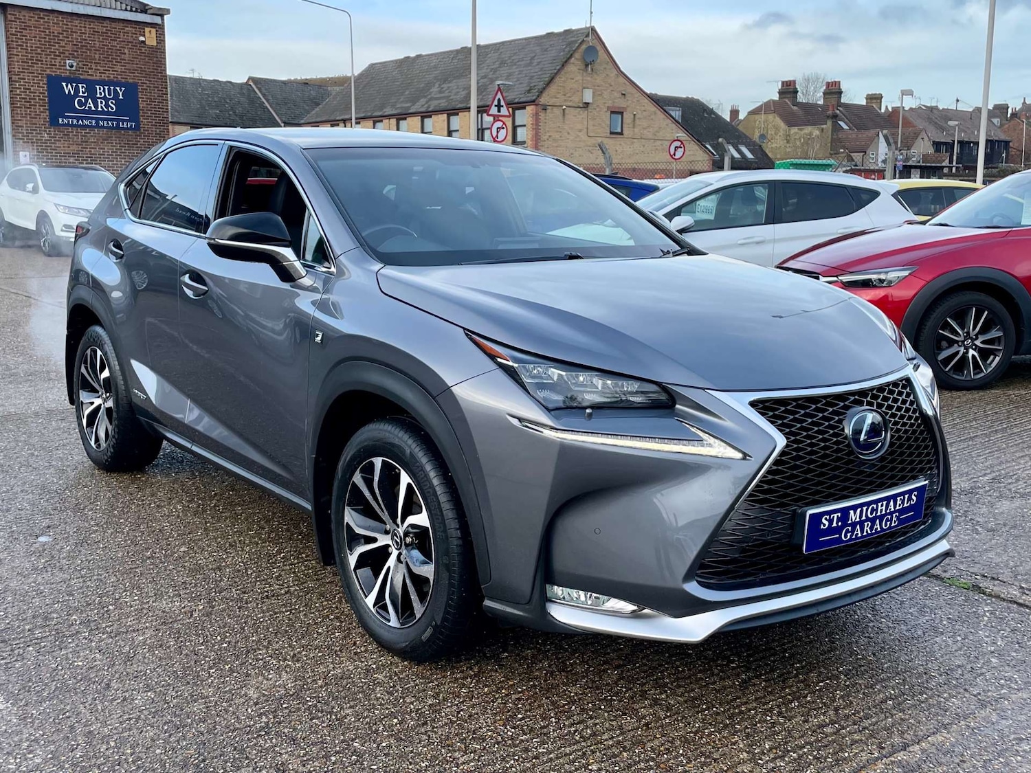 Used Lexus NX 2017 for sale - 76980031: Photo 4