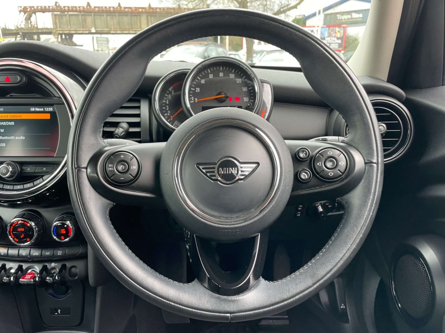 Used MINI Hatch 2018 for sale - 76922517: Photo 19