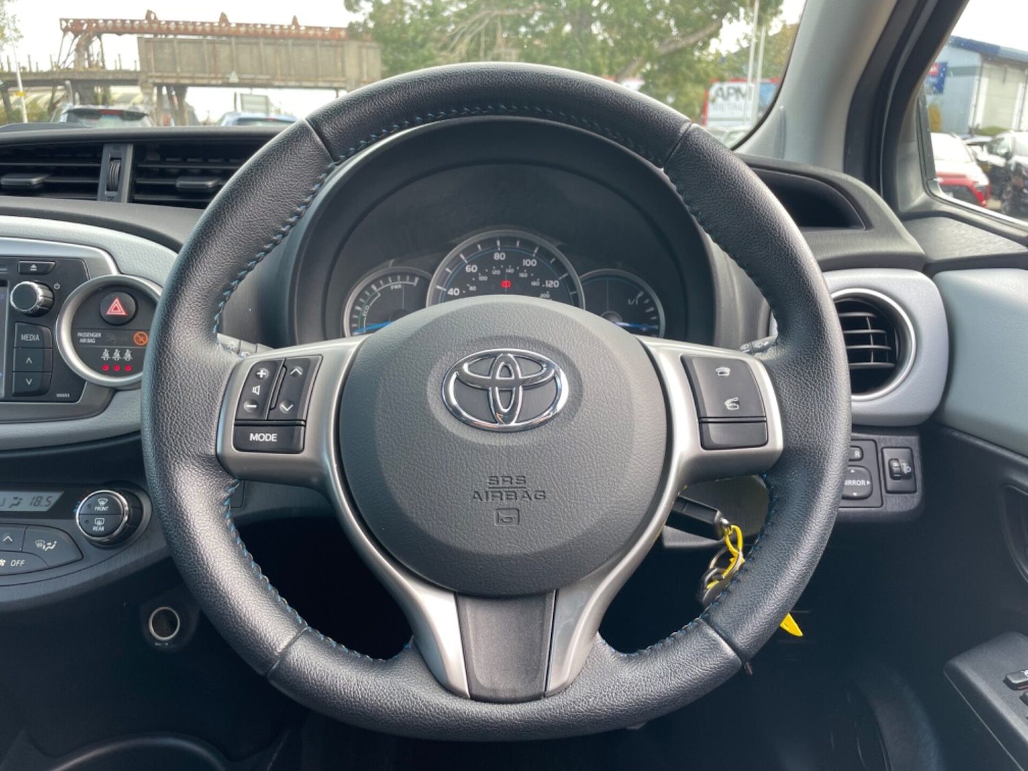 Used Toyota Yaris 2013 for sale - 76159746: Photo 19