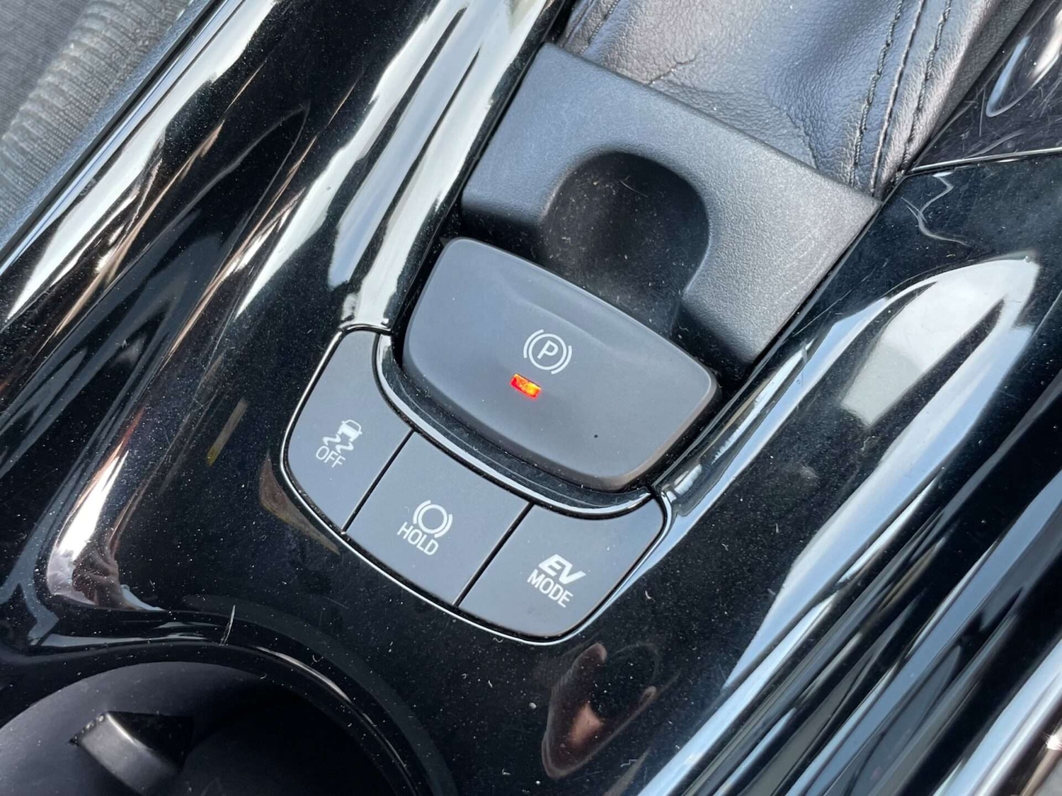 Used Toyota C-HR 2018 for sale - 76957787: Photo 44