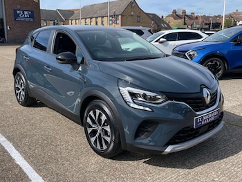 Used Renault Captur 2022 for sale - 78251229: Photo