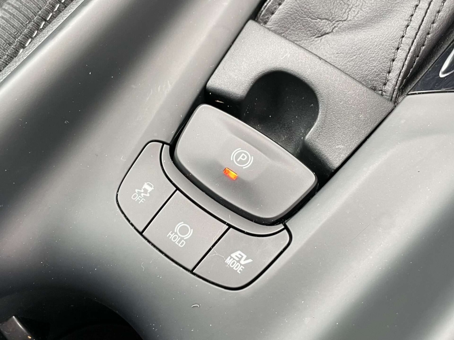 Used Toyota C-HR 2017 for sale - 76957840: Photo 43