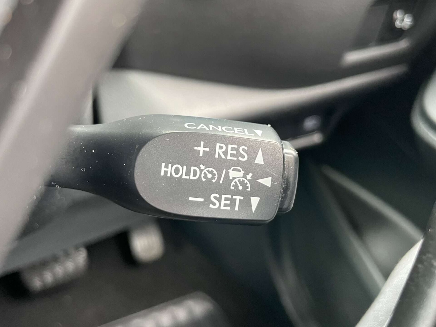 Used Toyota C-HR 2017 for sale - 76957840: Photo 47