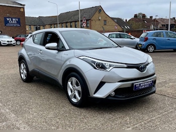 Used Toyota C-HR 2017 for sale - 76957840: Photo