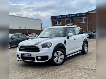 Used MINI Countryman 2017 for sale - 76481215: Photo