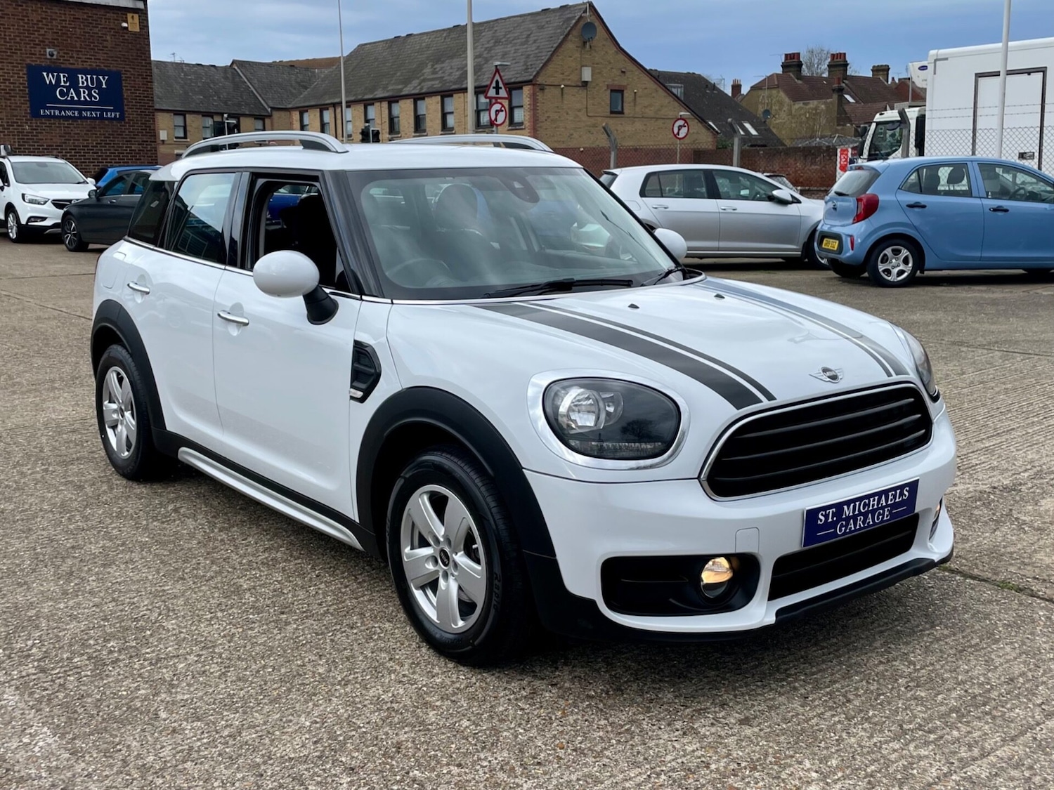 Used MINI Countryman 2017 for sale - 76481215: Photo 4