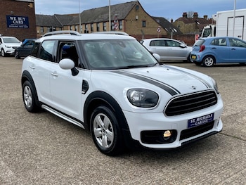Used MINI Countryman 2017 for sale - 76481215: Photo