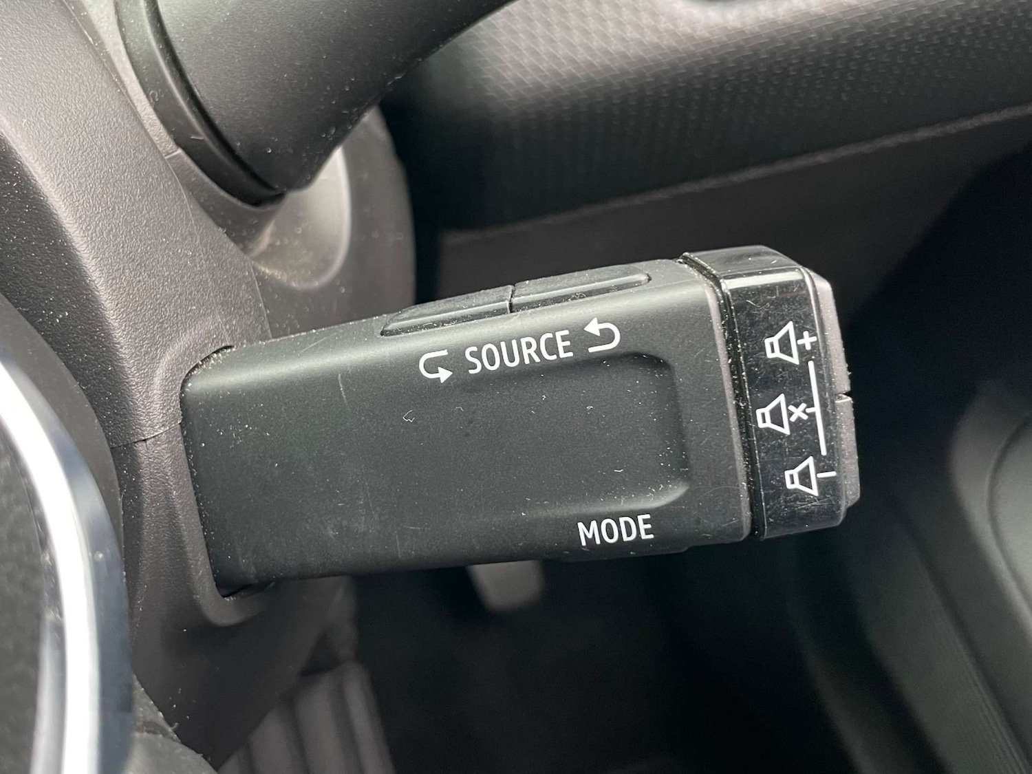 Used Renault Clio 2021 for sale - 77632184: Photo 50