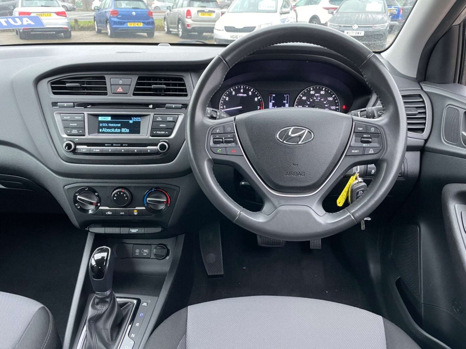 Used Hyundai i20 2018 for sale - 76905268: Photo 18