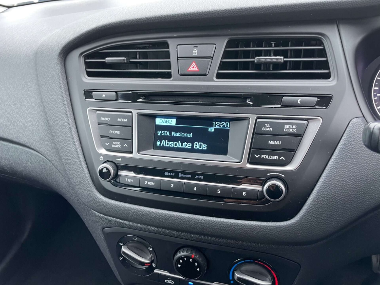 Used Hyundai i20 2018 for sale - 76905268: Photo 25