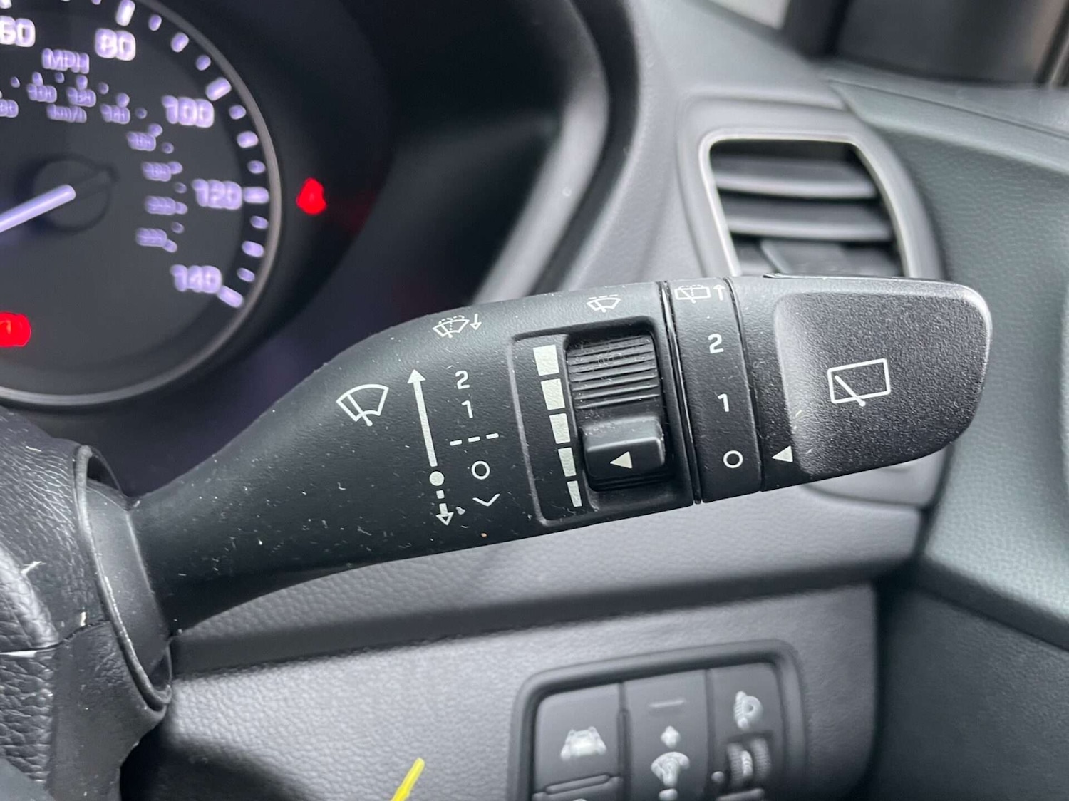 Used Hyundai i20 2018 for sale - 76905268: Photo 39