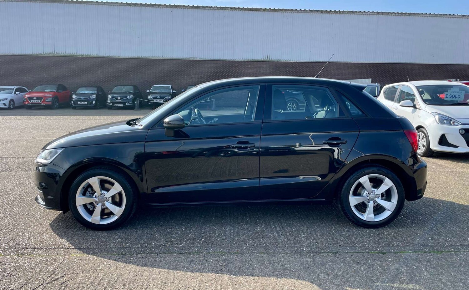 Used Audi A1 2018 for sale - 77632644: Photo 11