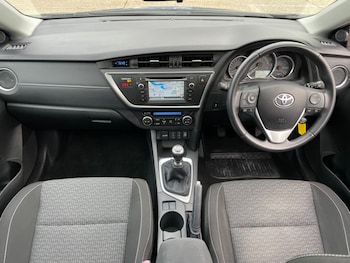 Used Toyota Auris 2015 for sale - 76224495: Photo