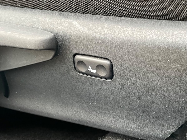 Used Toyota Auris 2015 for sale - 76224495: Photo 48