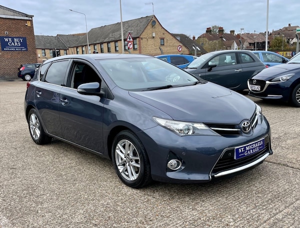 Used Toyota Auris 2015 for sale - 76224495: Photo 4