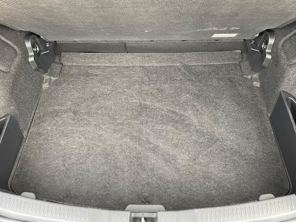 Used Toyota Auris 2015 for sale - 76224495: Photo 57