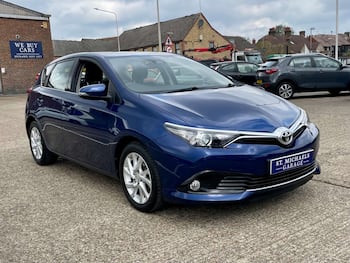 Used Toyota Auris 2018 for sale - 79600623: Photo