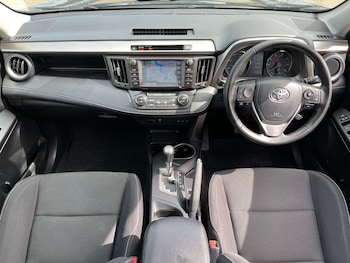 Used Toyota RAV4 2017 for sale - 78176754: Photo