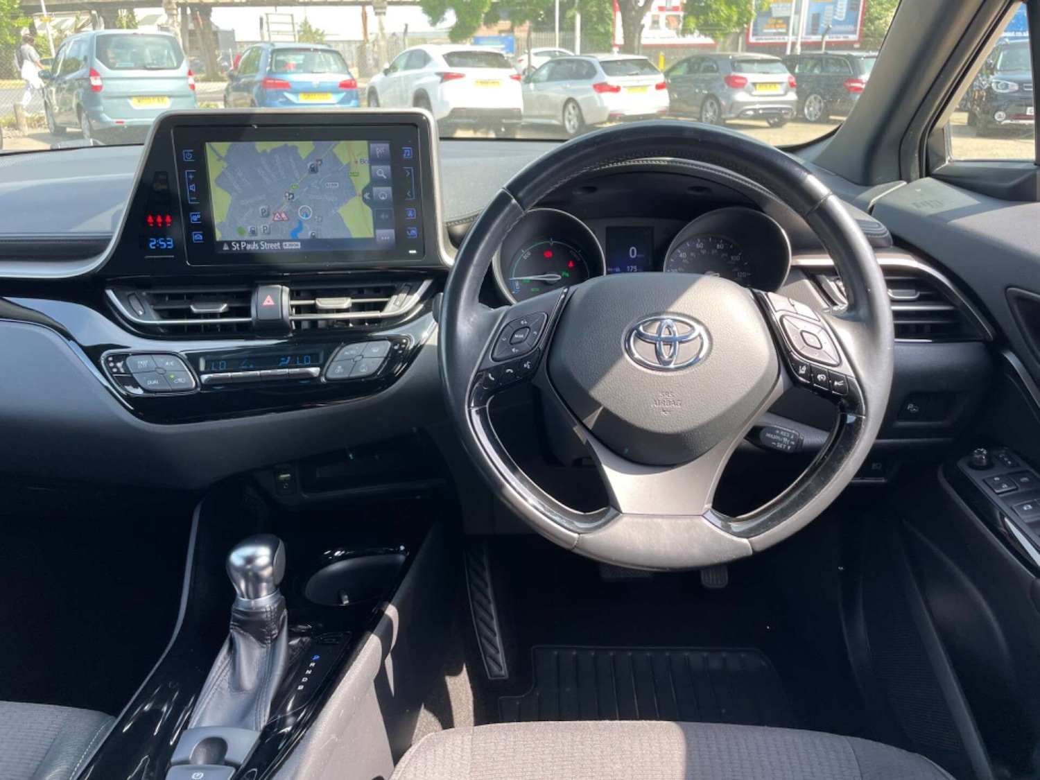 Used Toyota C-HR 2018 for sale - 76922523: Photo 18