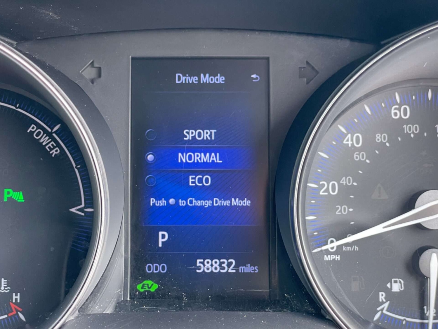 Used Toyota C-HR 2018 for sale - 76922523: Photo 28